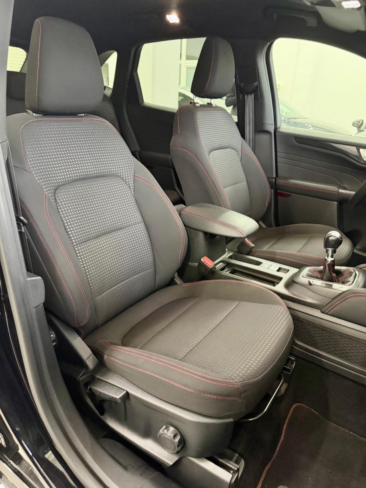 Ford Kuga 1.5 EcoBlue 120 CV ST-Line FINANZIABILE