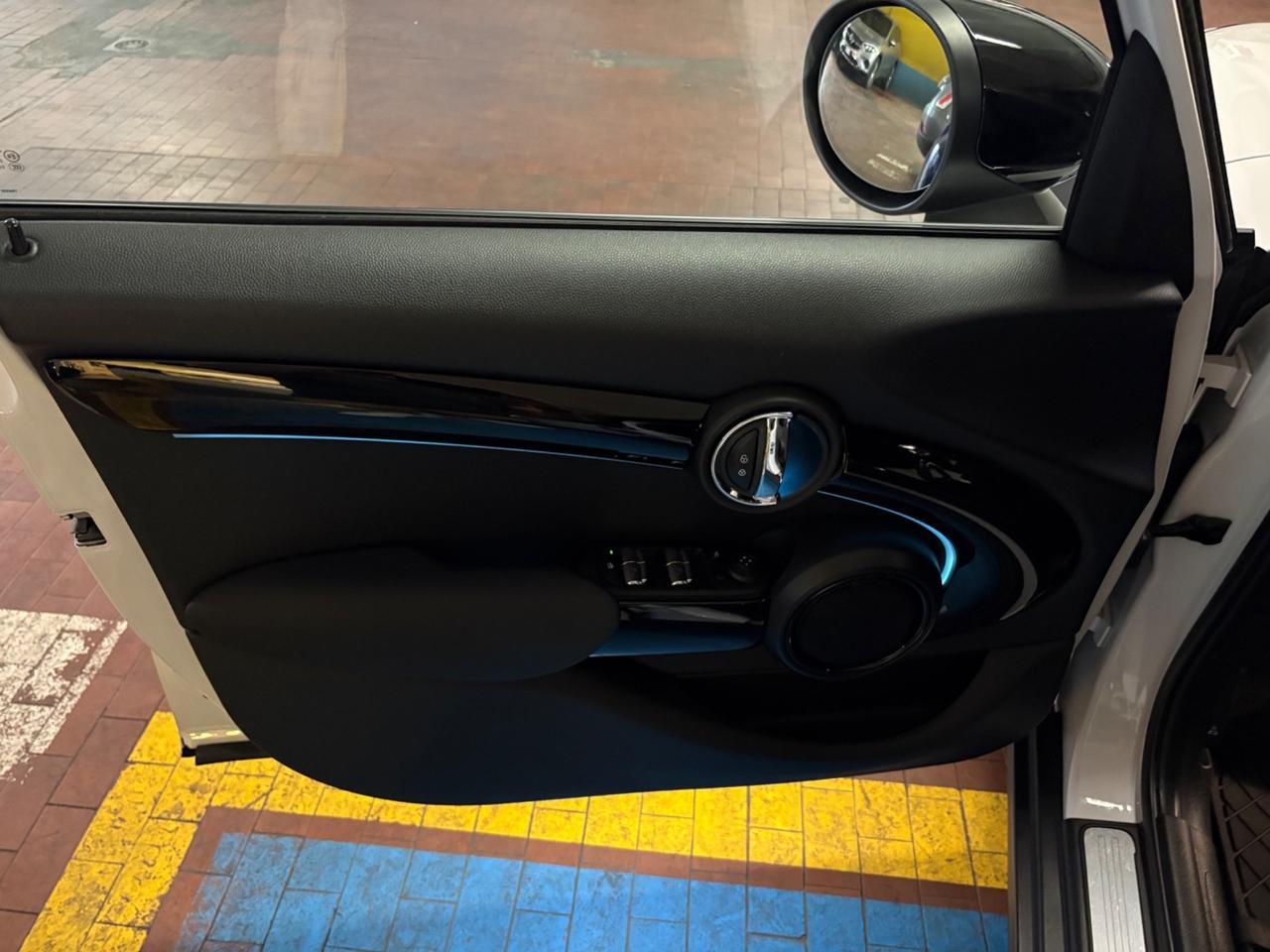 Mini 1.5 Cooper Essential 5 porte