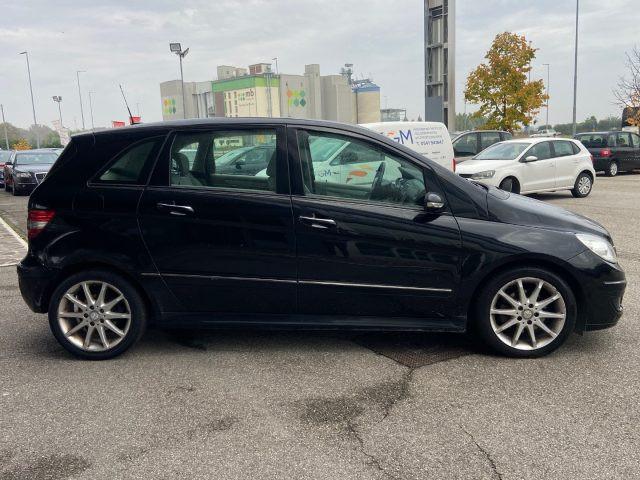 MERCEDES-BENZ B 200 CDI Sport