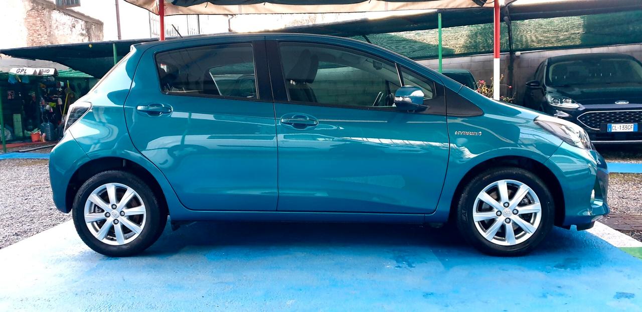 TOYOTA YARIS 1.5 BENZINA/IBRIDA FULL OPTIONAL KM 71 MILA