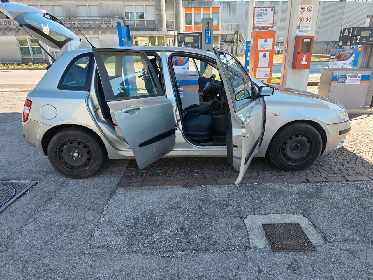 Fiat Stilo 1.6i 16V 5 porte con 180.000km Unicoproprietario Neopatentati ok