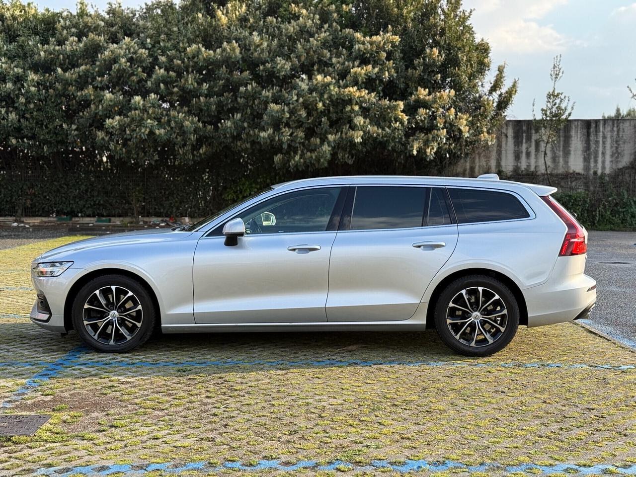 VOLVO V60 2021 B4 Geartronic