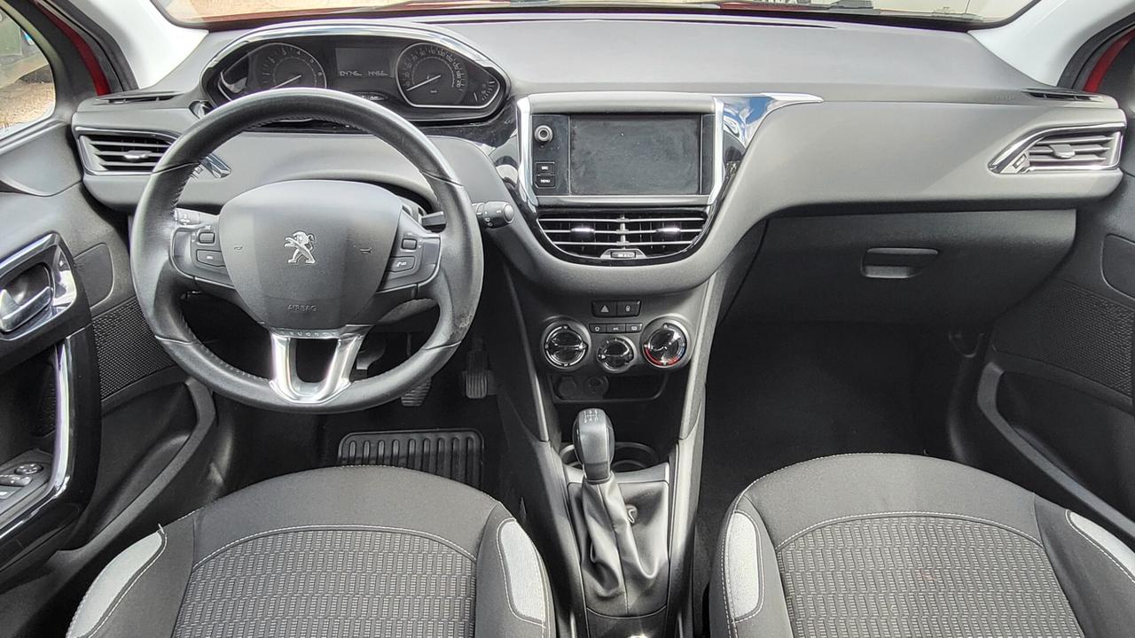 Peugeot 208 PureTech 82 5 porte Allure