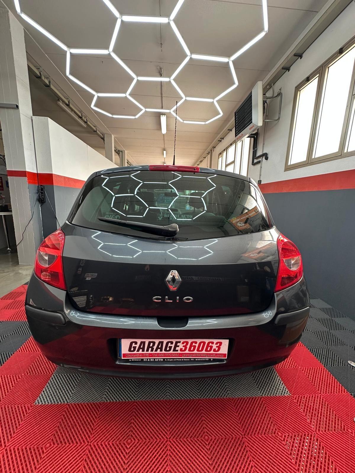 Renault Clio 1.2 16V 5 porte Le Iene
