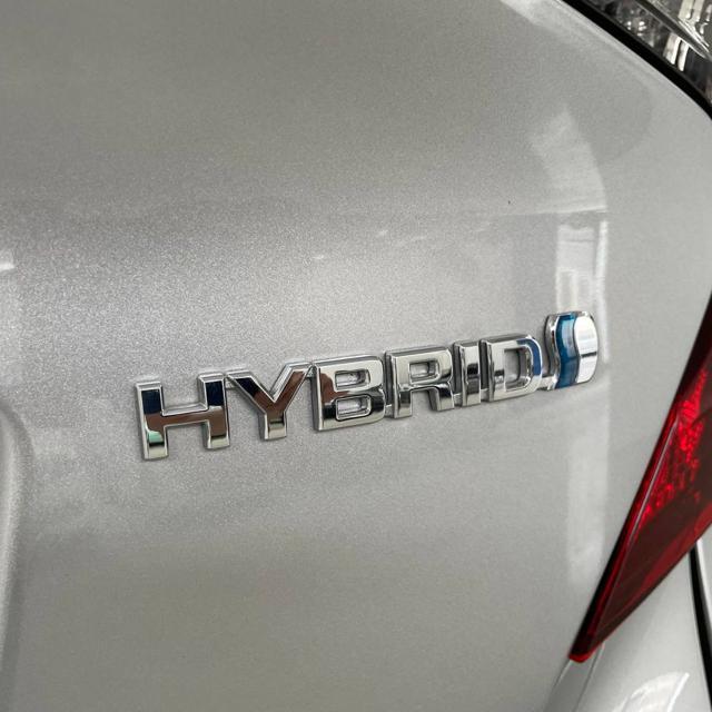 TOYOTA C-HR 1.8 Hybrid E-CVT Business