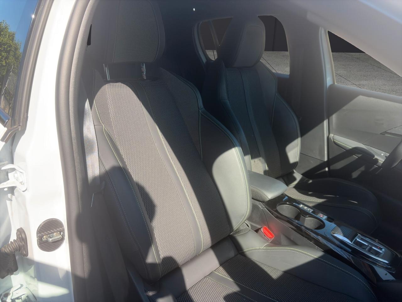PEUGEOT 208 1.2 HYBRID GT 110CV L’AUTO DEL MOMENTO