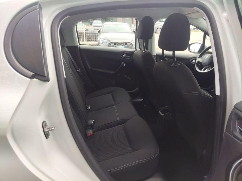 Peugeot 208 208 5p 1.2 puretech Active s&s 82cv neopatentati