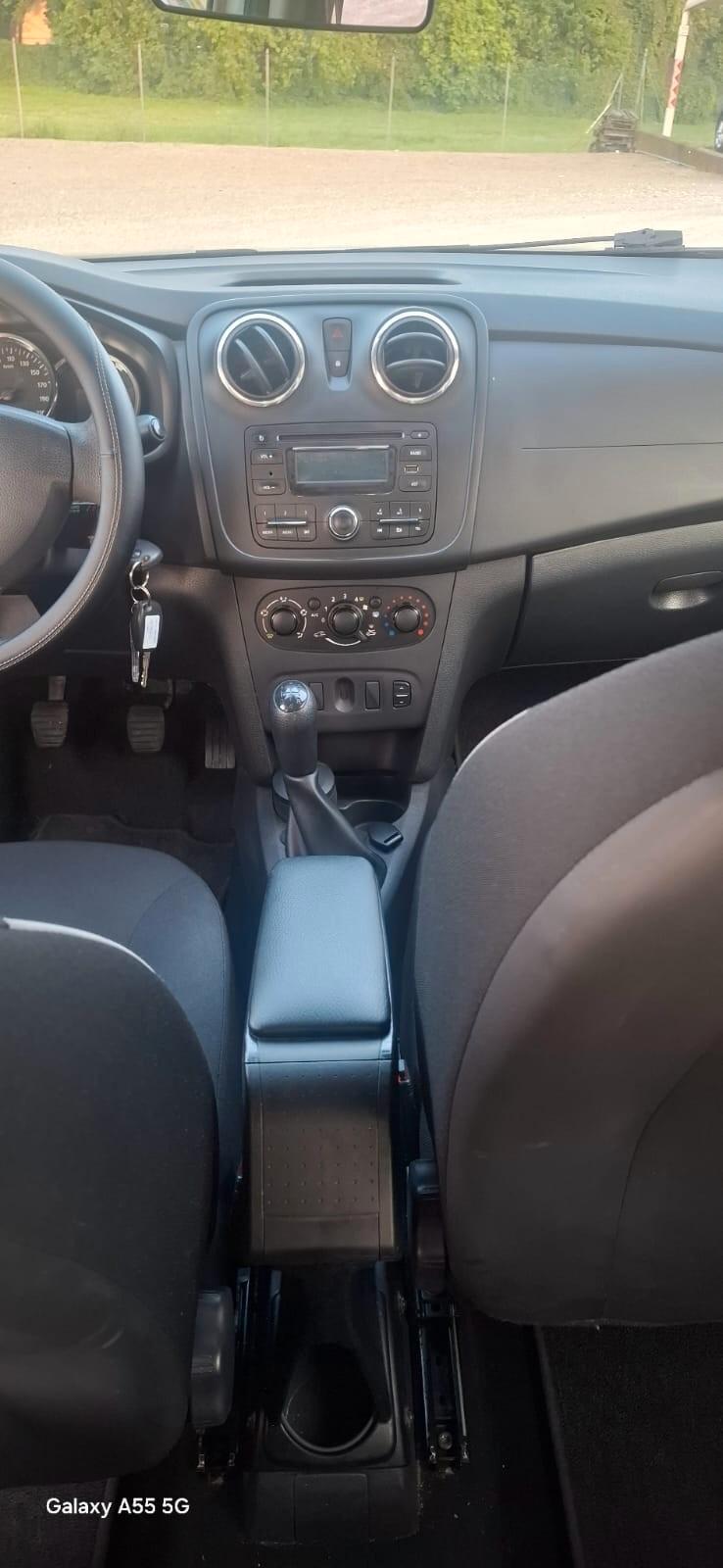 Dacia Sandero 0.9 TCe 12V T-GPL 90 Start&Stop SS Lauréate Family