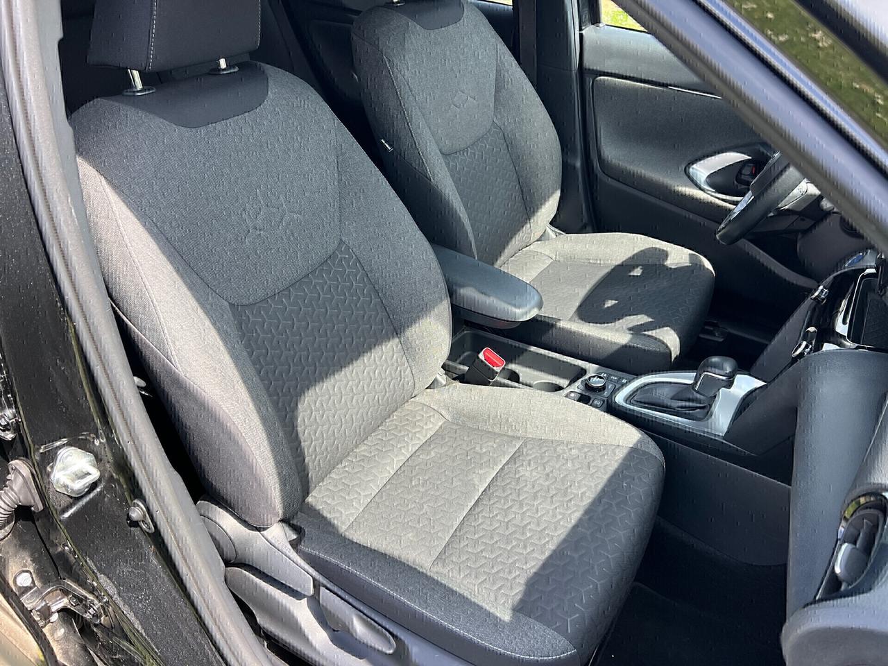 Toyota Yaris Cross 1.5Hybrid E-CVT AWD-2022