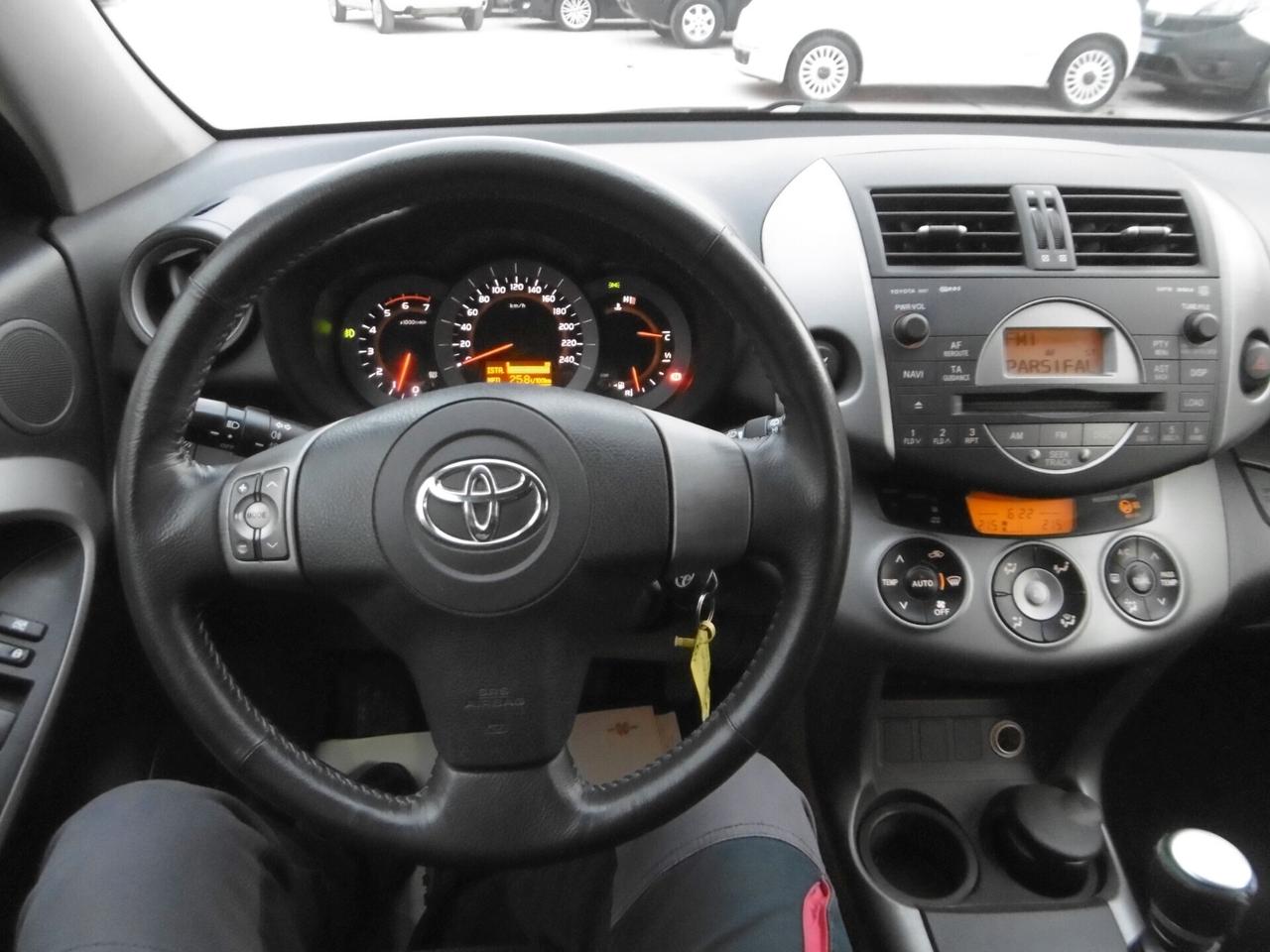 Toyota RAV 4 RAV4 Crossover 2.2 D-4D 136 CV Sol