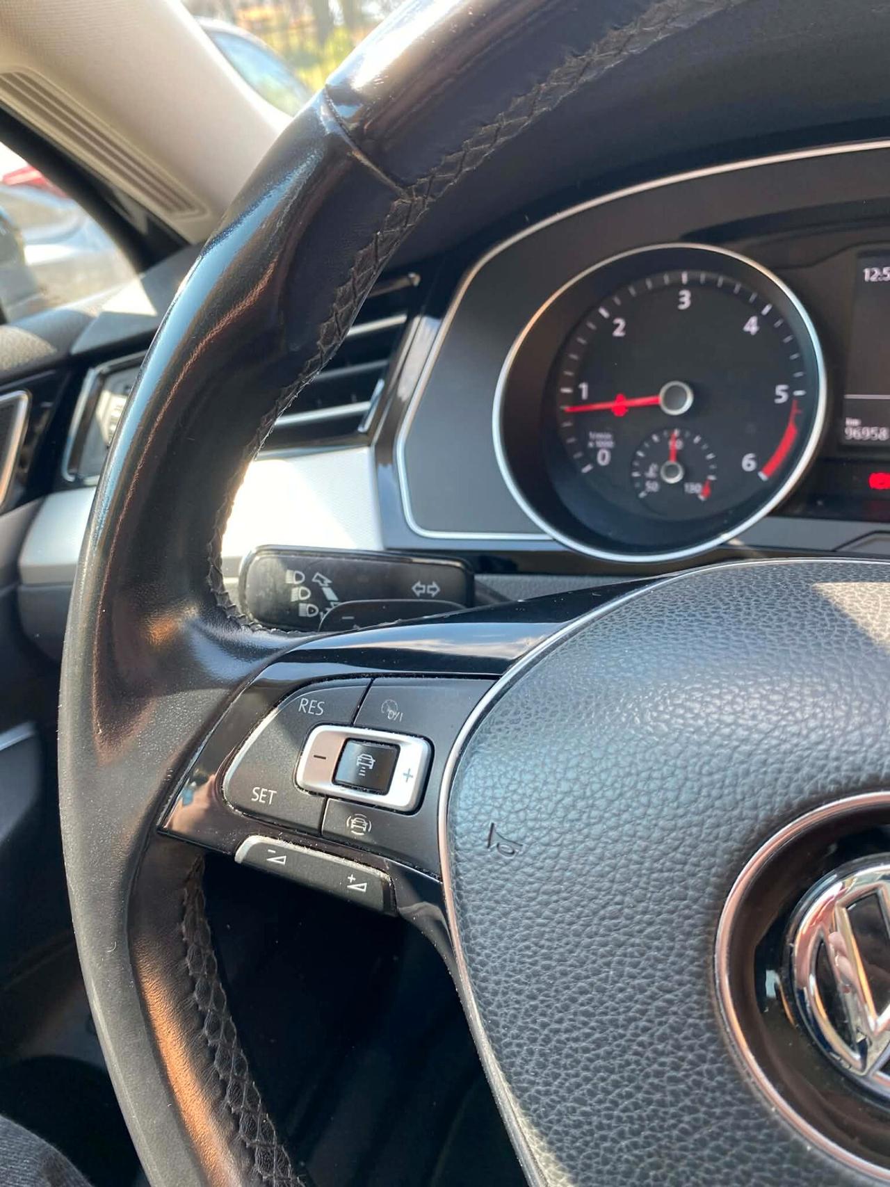 Volkswagen Passat 2.0TDi DSG 150CV SW Executive 