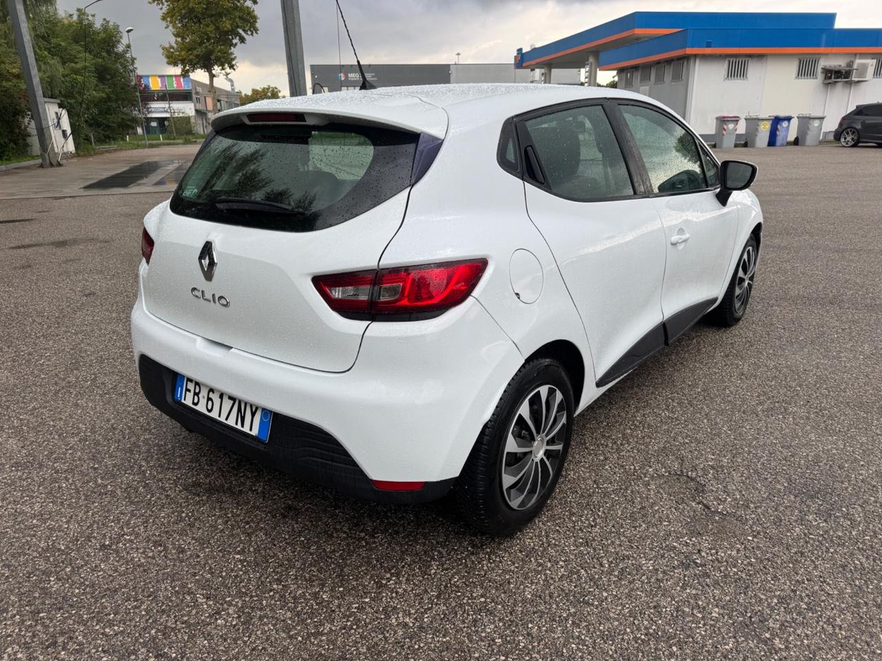 Renault Clio 1.2 benzina 75cv