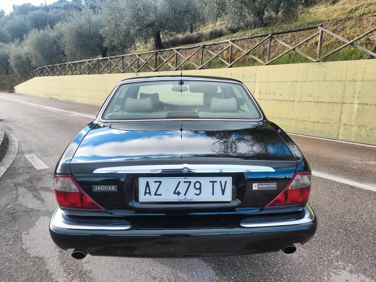 Jaguar XJ 3.2 cat Executive GPL