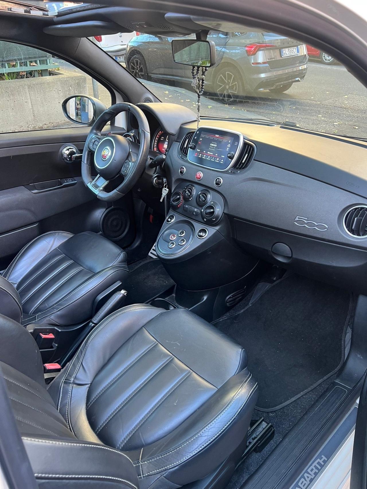 Abarth 595 C 1.4 Turbo T-Jet 140 CV MTA