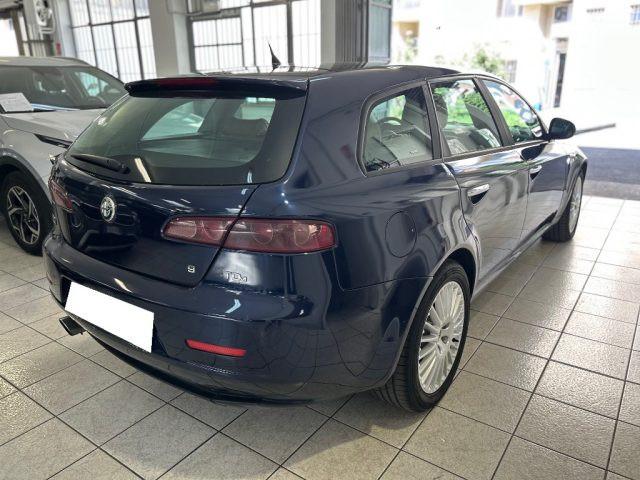 ALFA ROMEO 159 1.9 JTDm 16V Sportwagon Distinctive