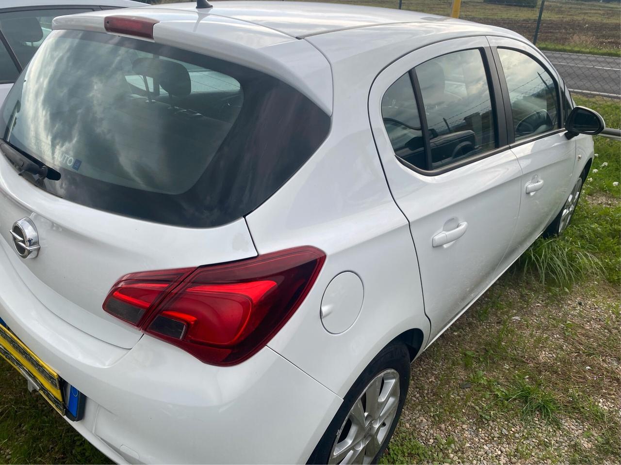 Opel Corsa 1.4 90CV GPL Tech 5 porte n-Joy