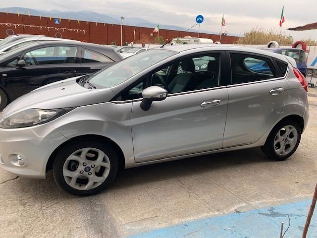 Ford Fiesta 1.4 TDCi 5p. Titanium