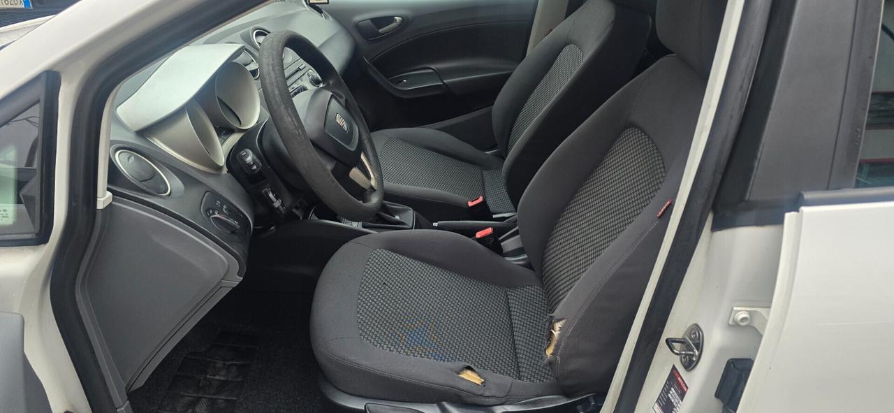 Seat Ibiza 1.2 70 CV 5p. Vendo con.passagio conpreso occasione più revisione x2 anni