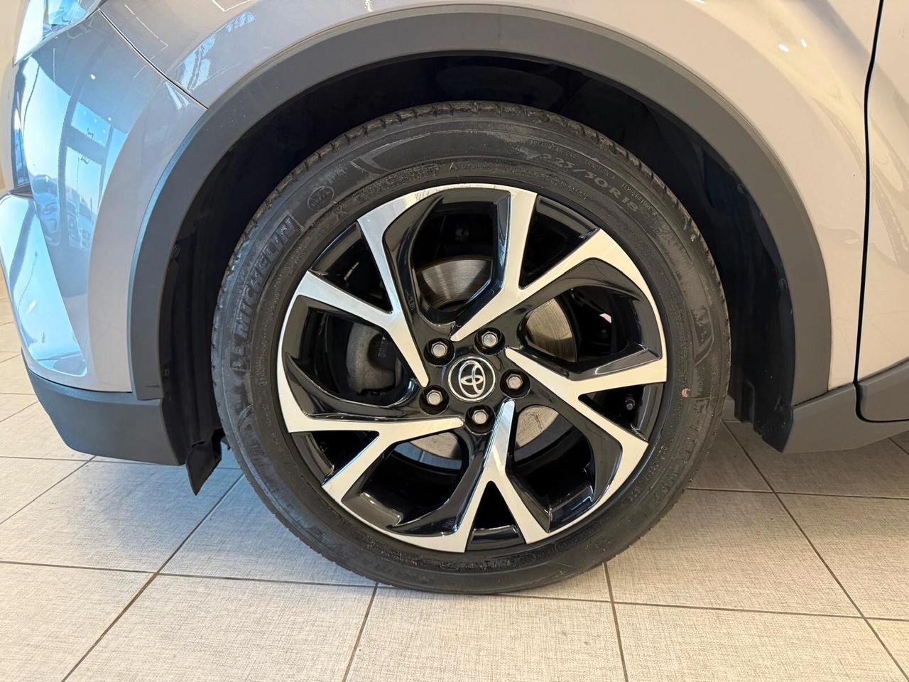 Toyota C-HR 1.8 Hybrid E-CVT Lounge 2017