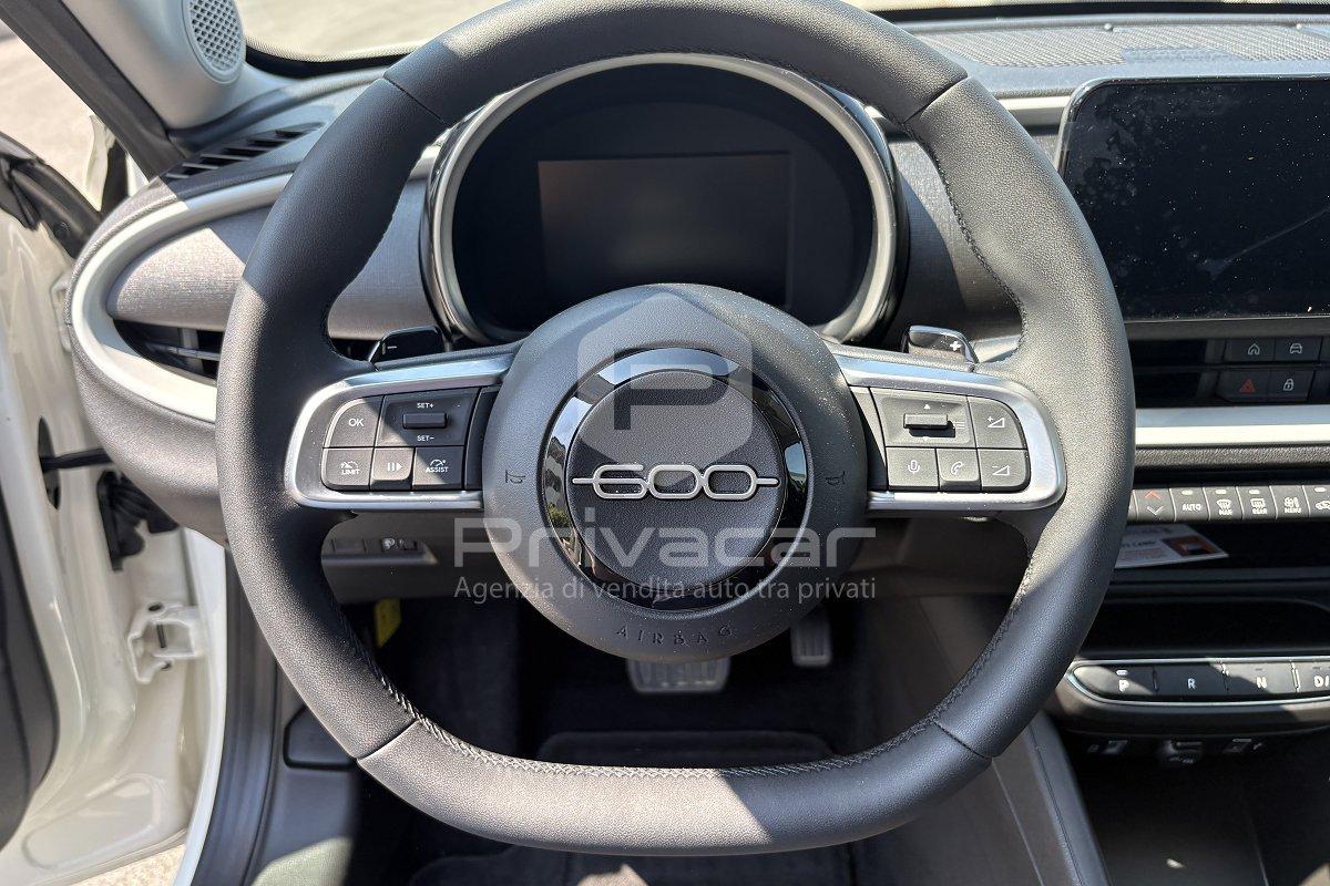 FIAT 600 Hybrid 100 CV DCT MHEV