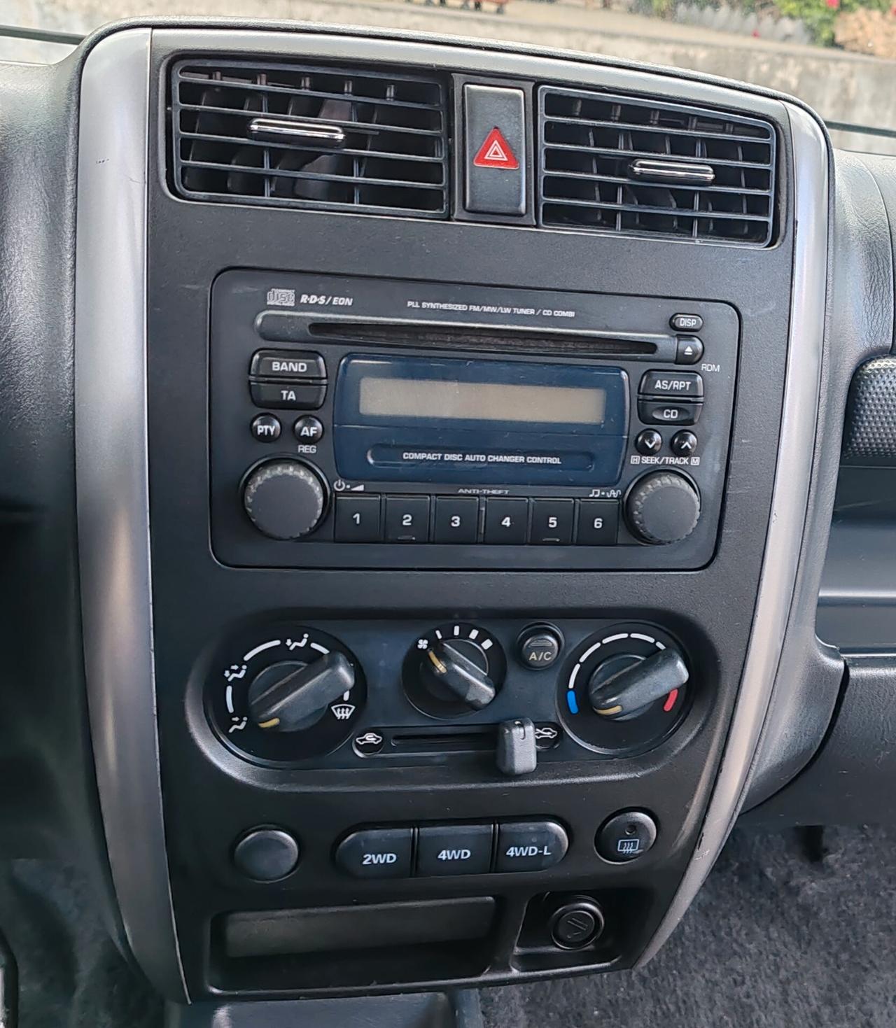 Suzuki Jimny 1.3i 16V 4WD "MOTORE NUOVO" -GPL-