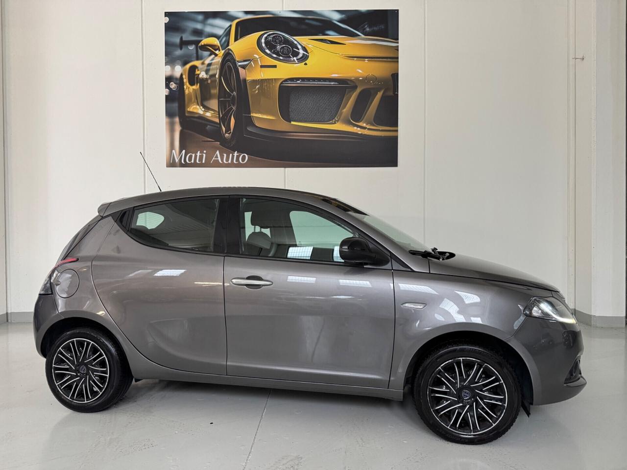 Lancia Ypsilon 1.0 FireFly 5 porte S&S Hybrid Gold