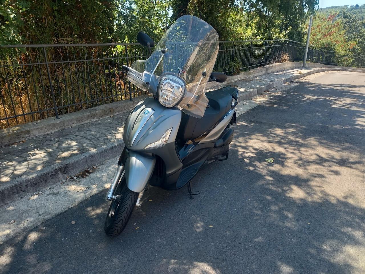 Piaggio Beverly 300 i.e. SPORT TOURER