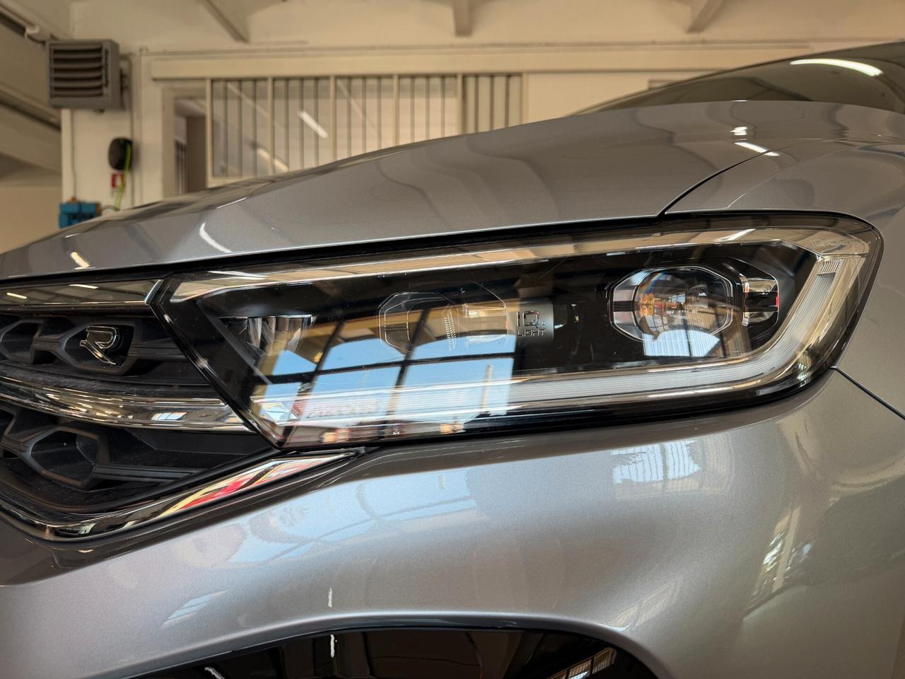 Volkswagen T-Roc 1.5 TSI ACT DSG R-Line 150cv