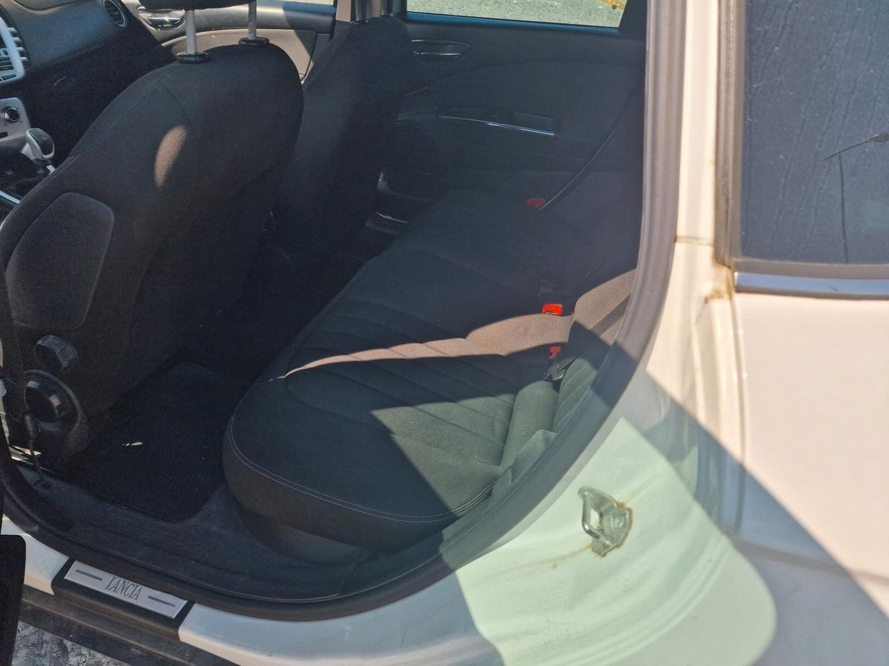 Lancia Delta 1.6 MJT DPF 105 CV Gold
