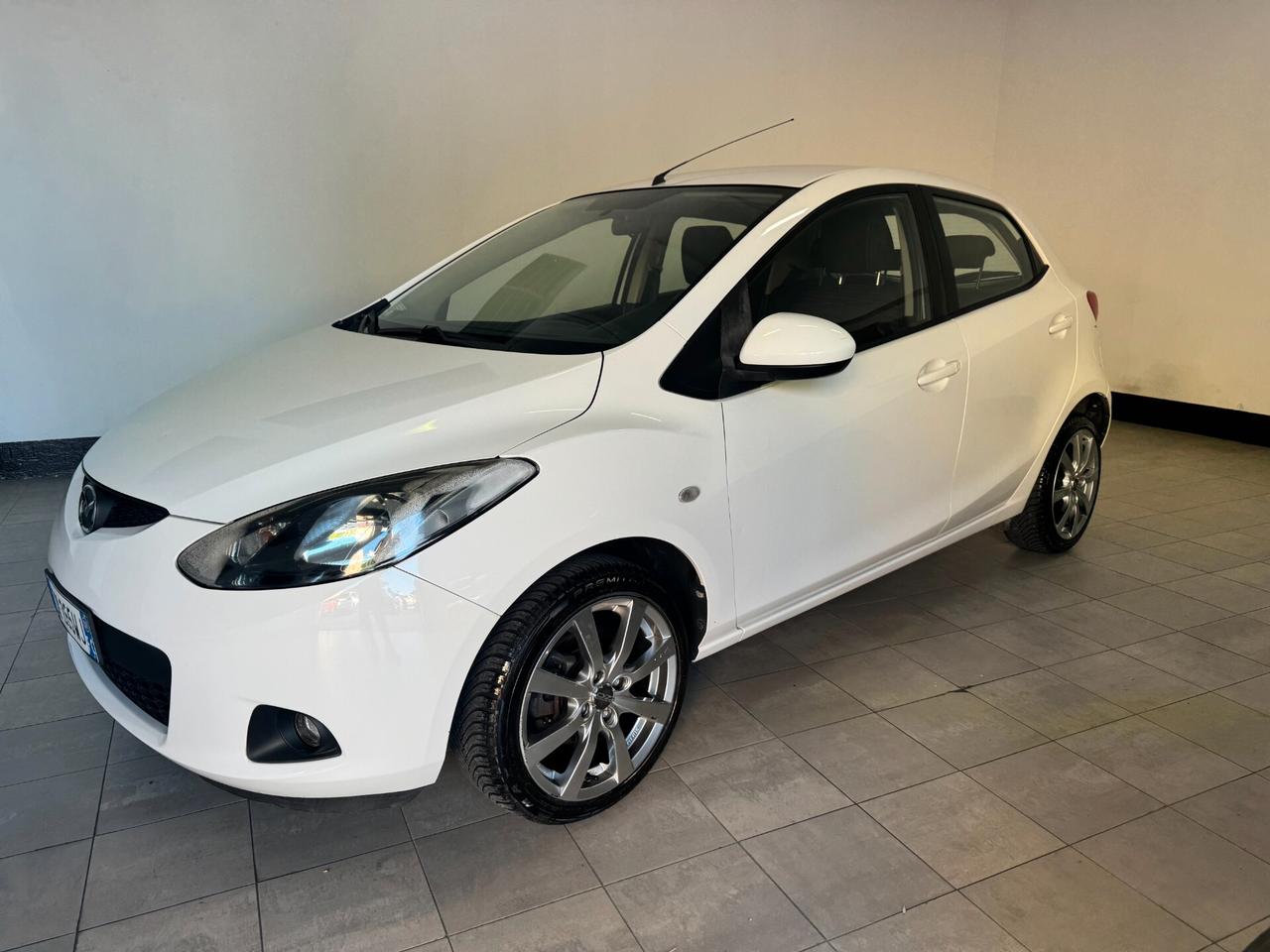 Mazda 2 2008 1.3 16V 75CV 5p. Play BENZINA OK NEOPATENTATI