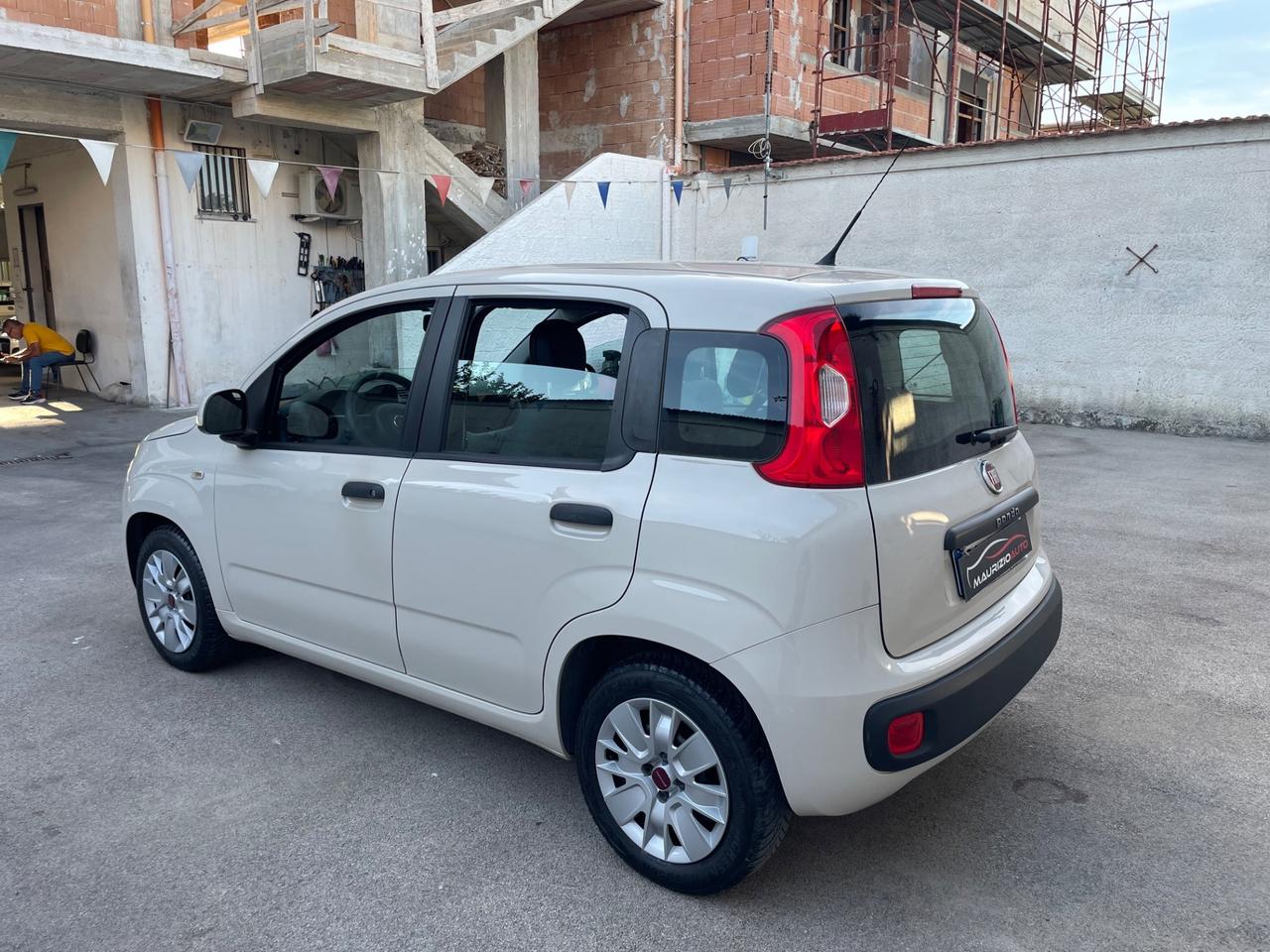 Fiat Panda 1.2 EasyPower Lounge dal nord italia tagliando e distribuzione ok