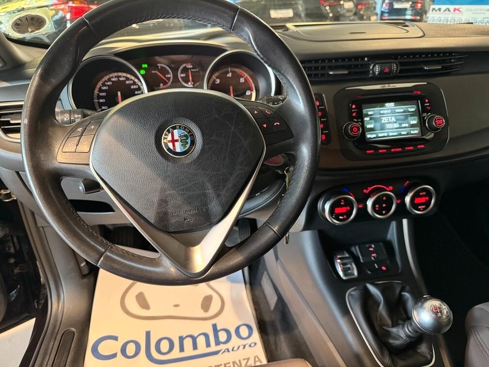 Alfa Romeo Giulietta 1.6 jtdm Exclusive Led Touch 17" Neopat