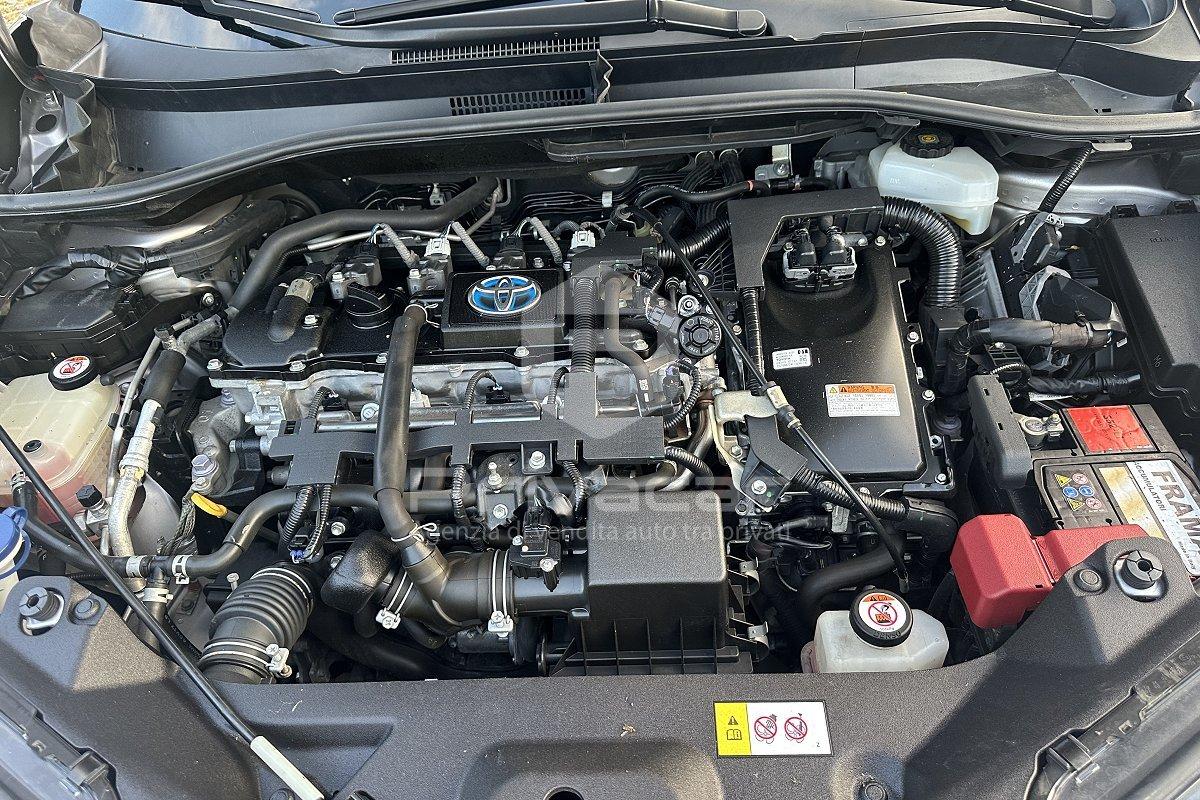 TOYOTA C-HR 1.8 Hybrid E-CVT Style