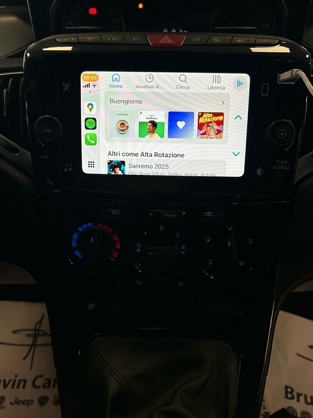 LANCIA YPSILON 1.0 HYBRID 70CV 2024 PLATINO