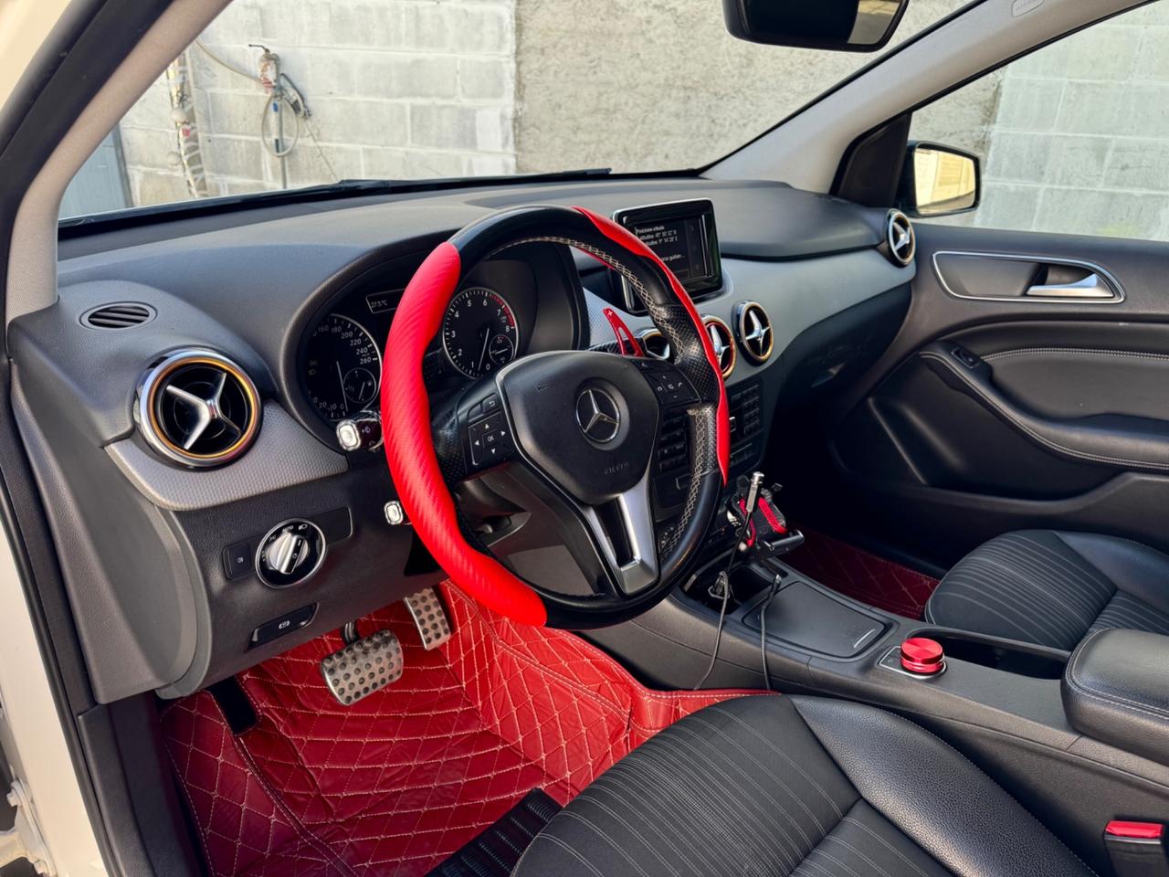 Mercedes-benz B 180 B 180 Premium Edition SPORT EURO 6
