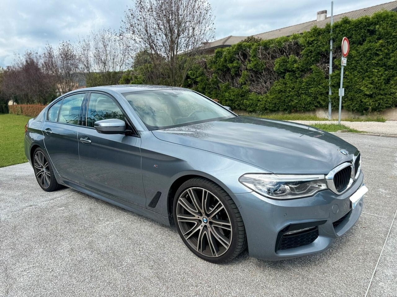 Bmw 530 30d xDrive Msport (195 kW) – 265 CV