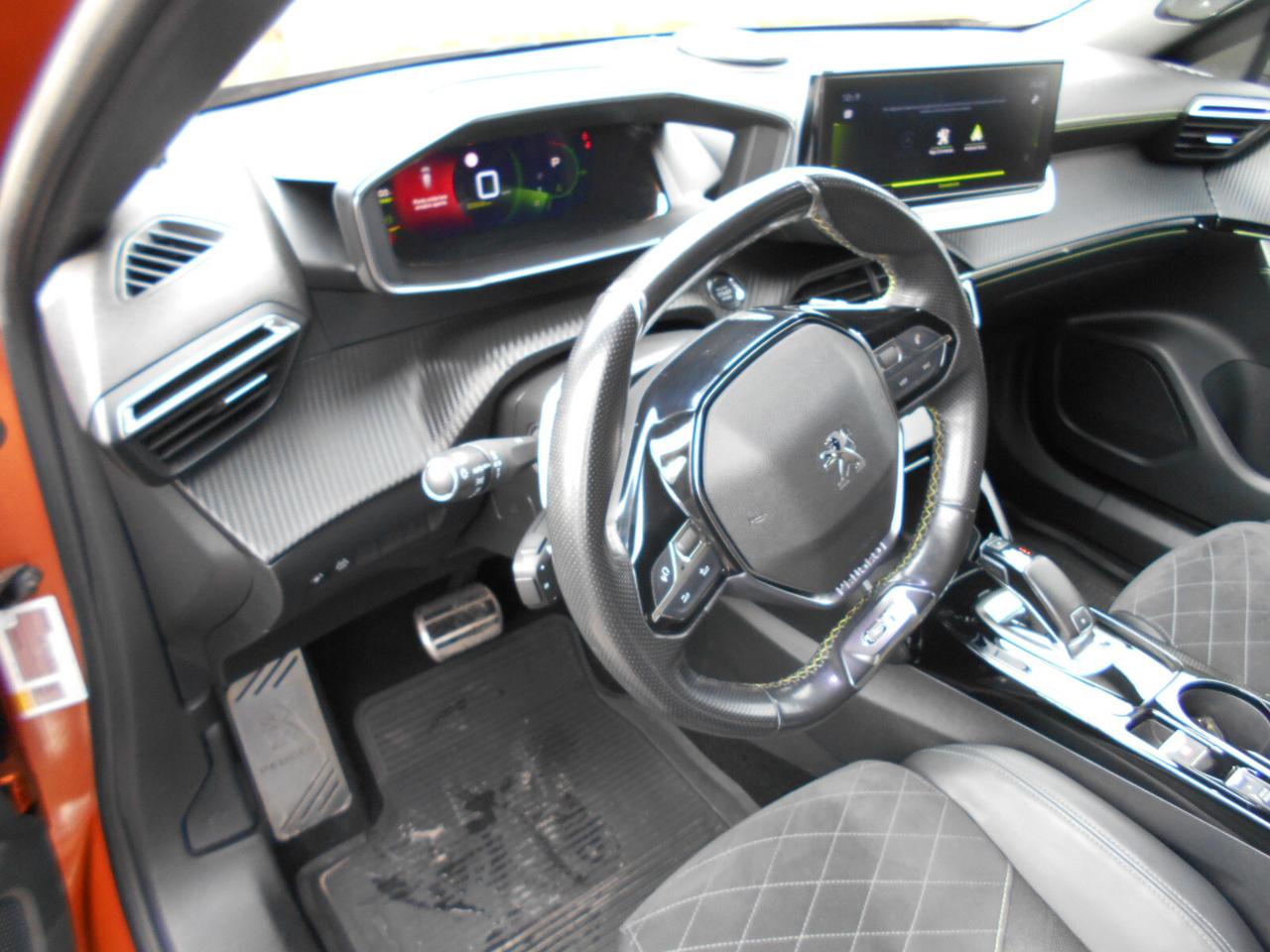 Peugeot 2008 PureTech 155 S&S EAT8 GT Pack