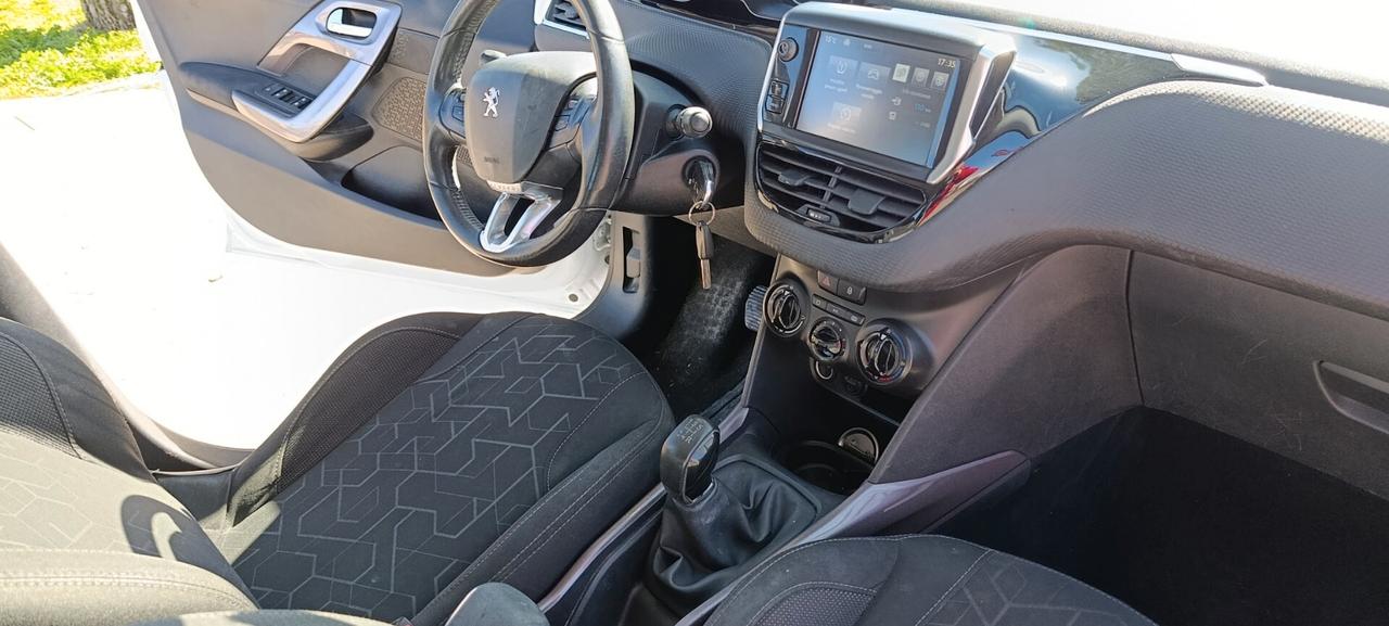 Peugeot 2008 PureTech 82 Active