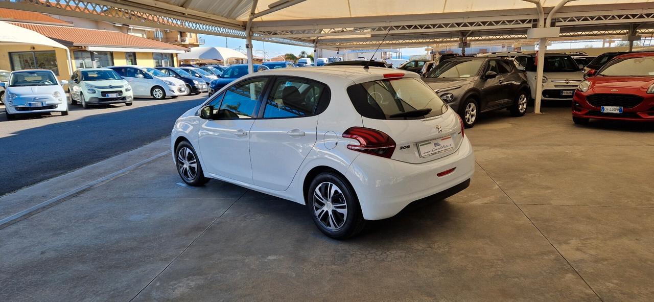 Peugeot 208 PureTech 82cv 5 porte Allure