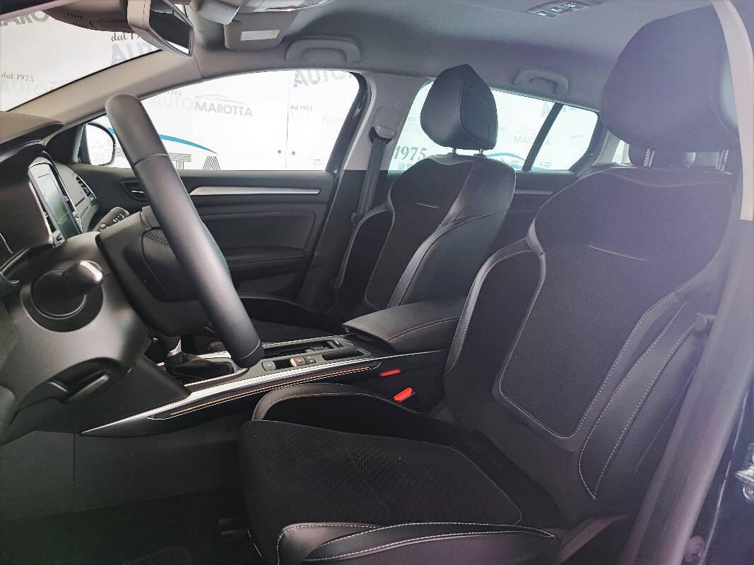 Renault Megane 1.5 blue dci Intens 115cv edc my19