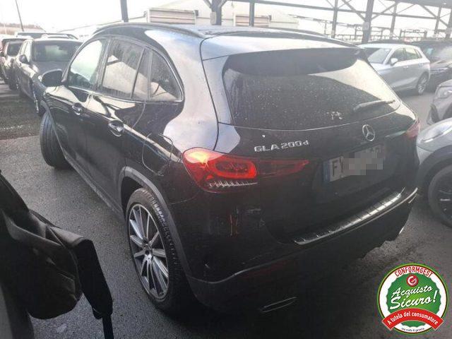 MERCEDES-BENZ GLA 200 d Auto Premium AMG *TETTO*NIGHT PACK