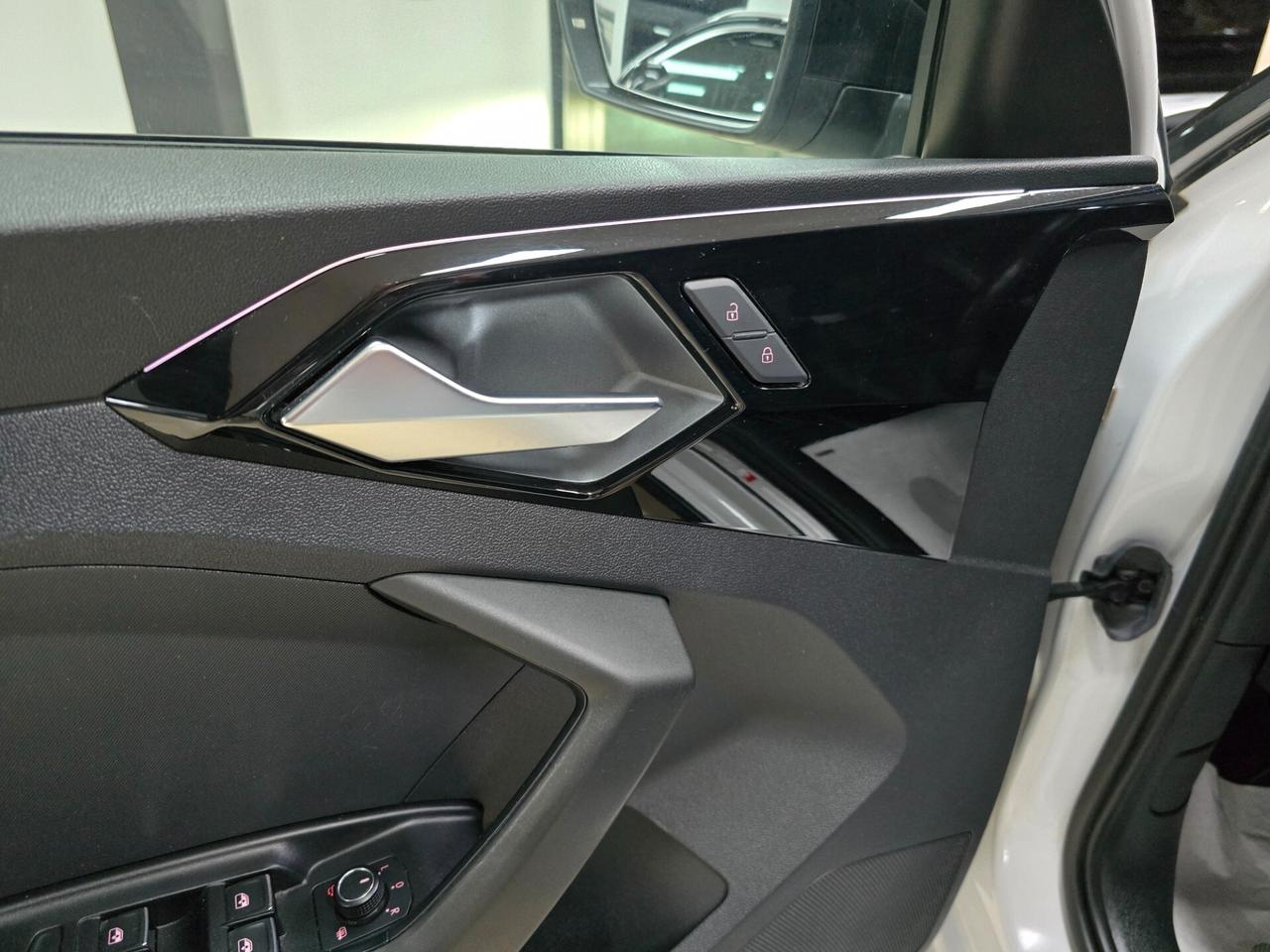 Audi A1 citycarver 35 TFSI Sline