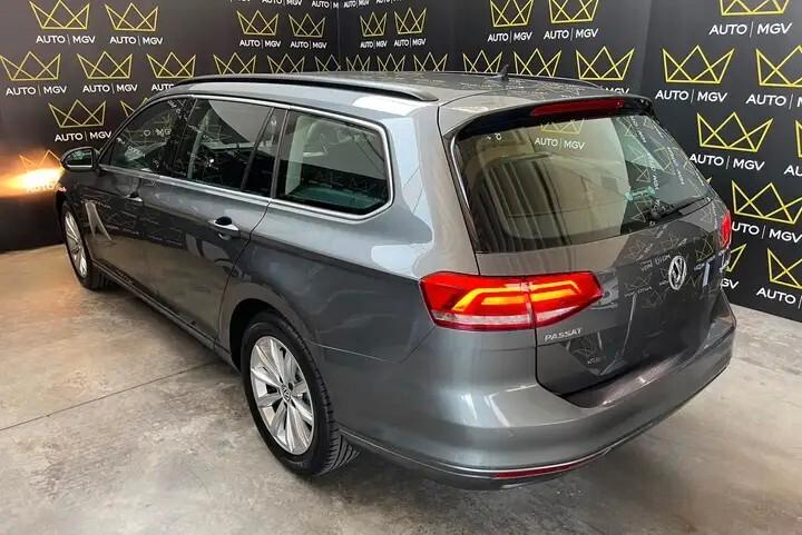 Volkswagen Passat Variant 2.0 TDI DSG Business BlueMotion Tech