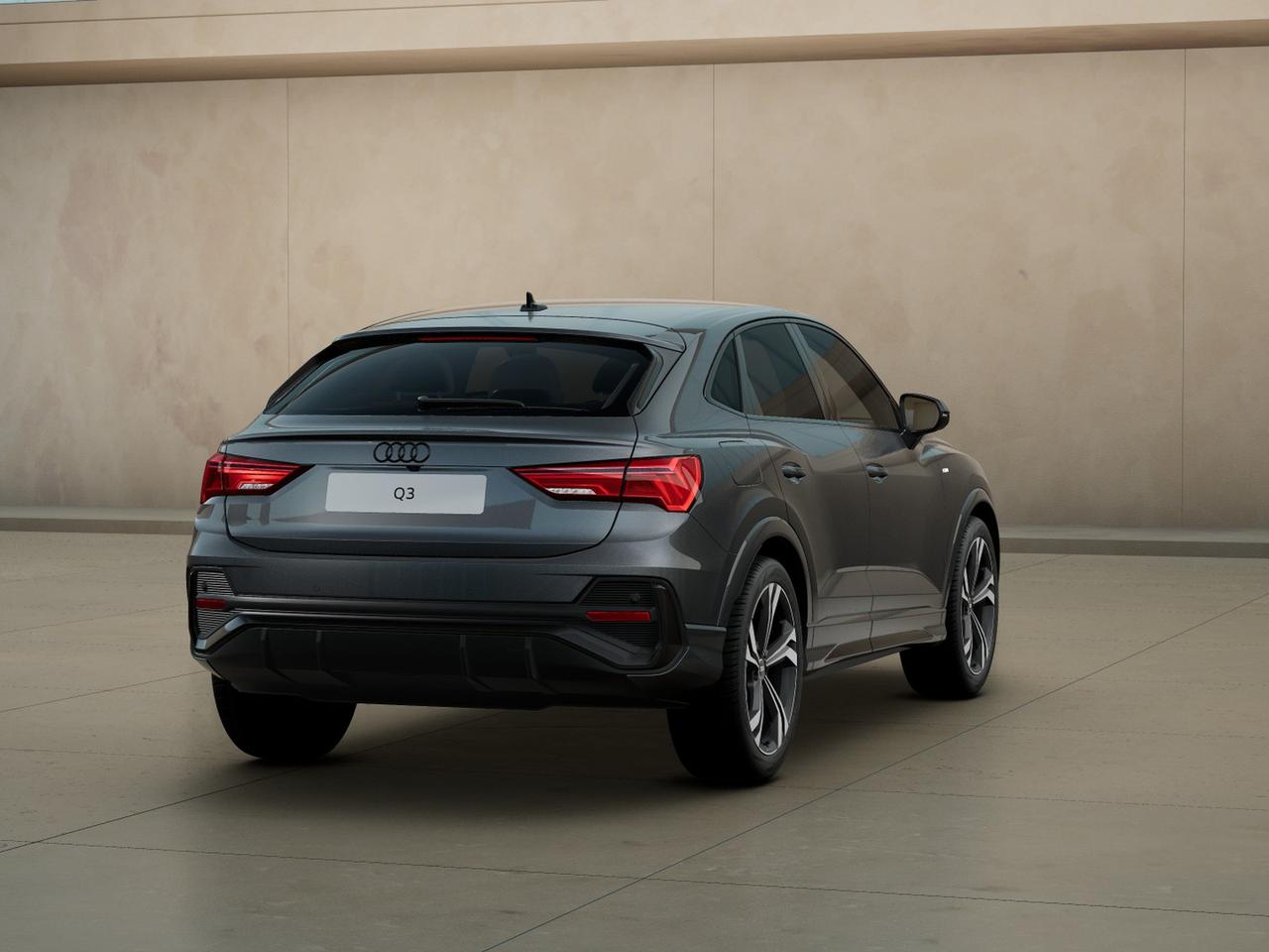 Audi Q3 sportback 35 2.0 tdi identity black s-tronic