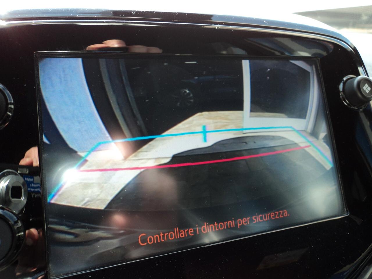 Toyota Aygo Connect 1.0 VVT-i 72 CV 5 porte x-clusiv