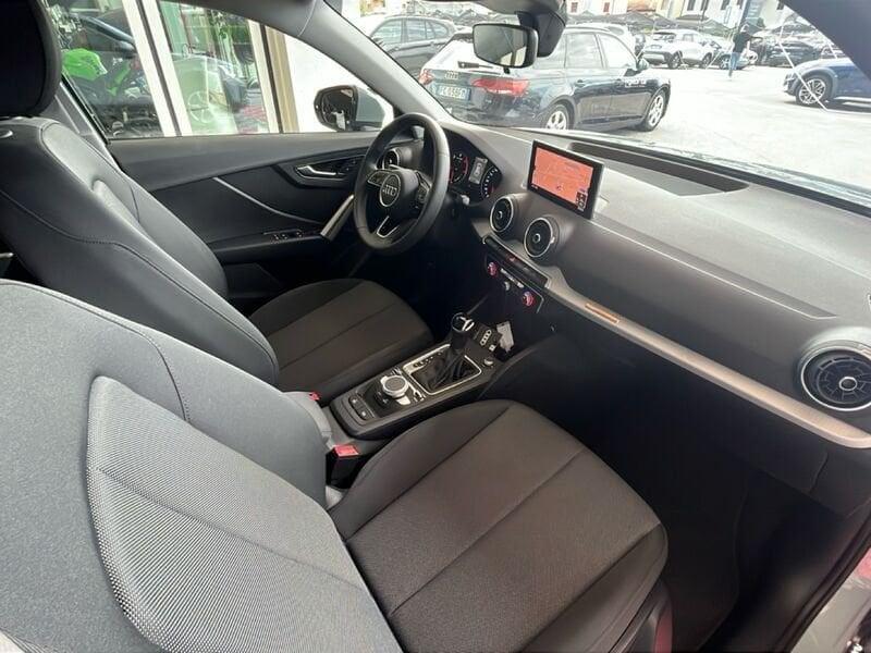 Audi Q2 2.0 30 TDI BUSINESS S TRONIC