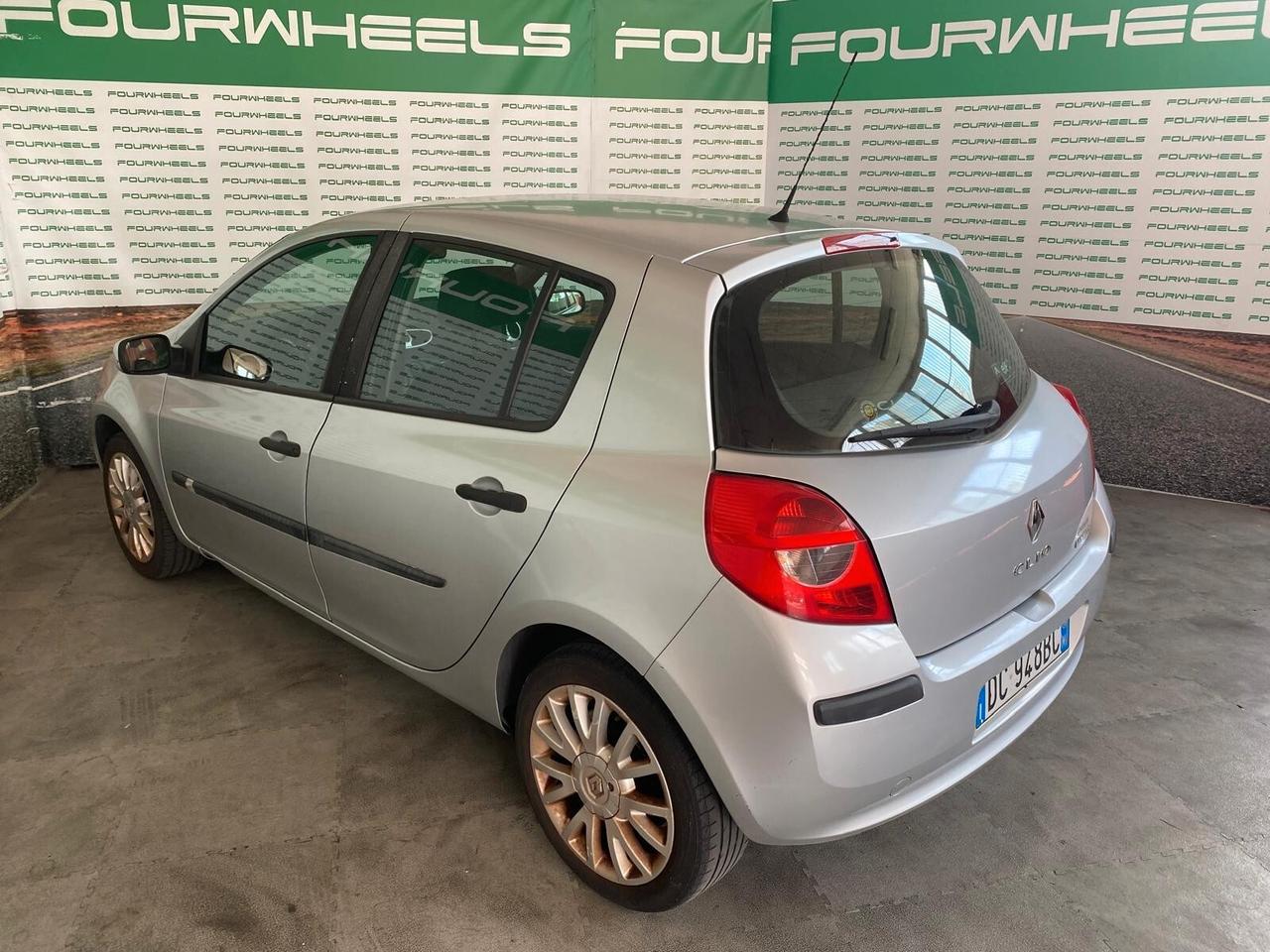 Renault Clio Storia 1.2 16V 5 porte