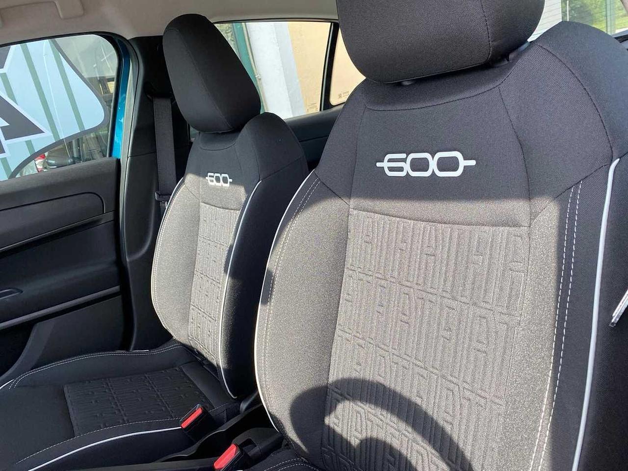 Fiat 600 Hybrid DCT MHEV