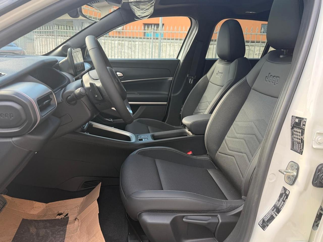 Jeep Avenger 1.2 Turbo 110 CV MHEV Summit