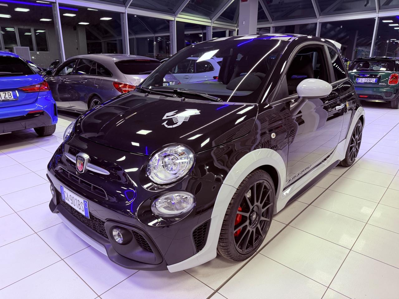 Abarth 695 1.4 Turbo T-Jet 180 CV 70° Anniversario